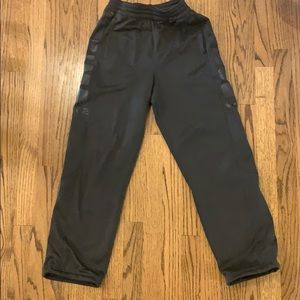 Nike youth XL SWEATPANTS